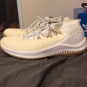 Adidas Dame 4 “Un-Dyed”